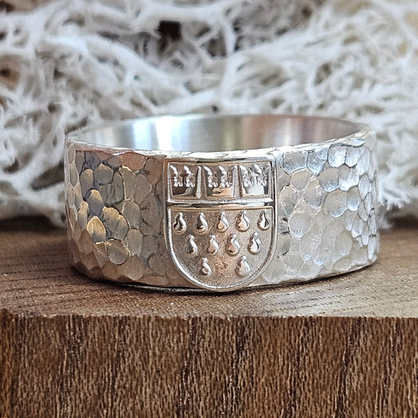 10mm Wappen-Deluxe Ring mit Hammerschlag