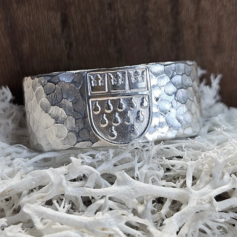 10mm Wappen-Deluxe Ring mit Hammerschlag